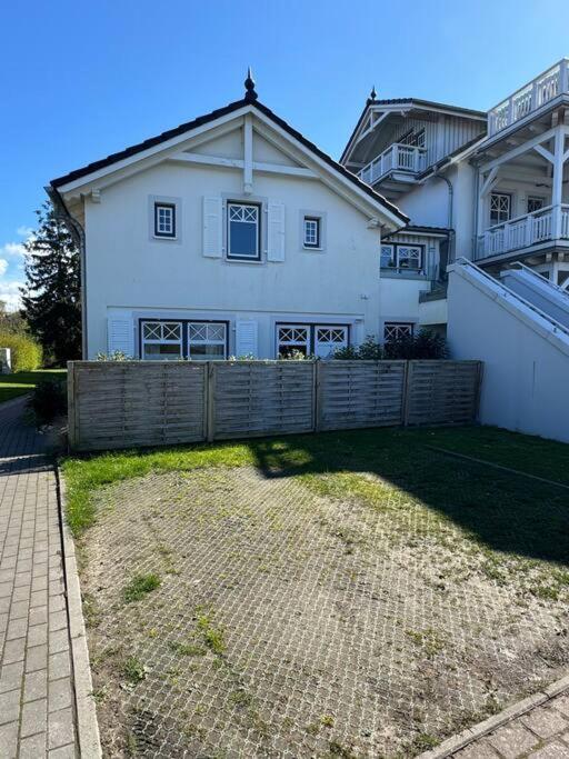 2,5 Zimmer Ferienwohnung Fehmarn Mit Eigenem Parkplatz Exterior photo